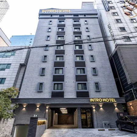 Yeoksam Intro Hotel Отели рядом с достопримечательностью «Флагманский магазин Line Friends»