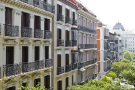 雷科萊託斯陽台公寓