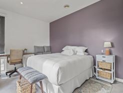 Lakeside 3-Bed Family Home with Amazing Views