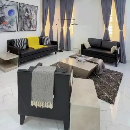 Calli's Court Apartment