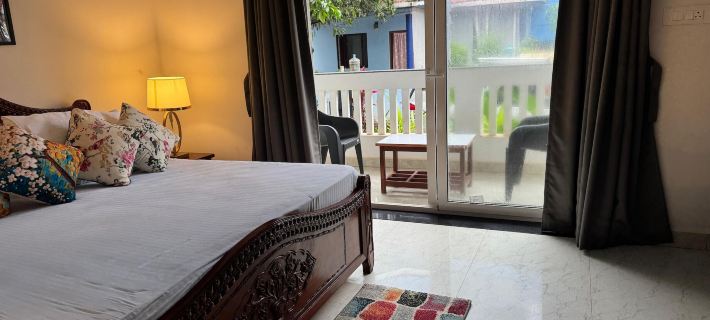 Apricot Inn Hotels in Morjim