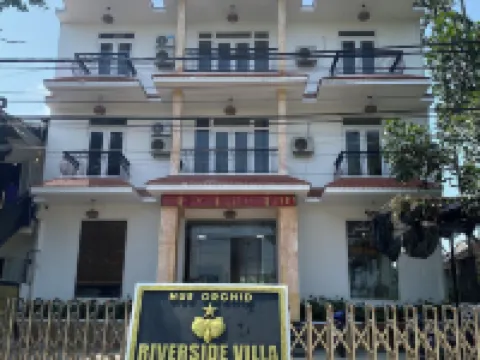 Orchid Riverside Villa Hotels in Vy Da