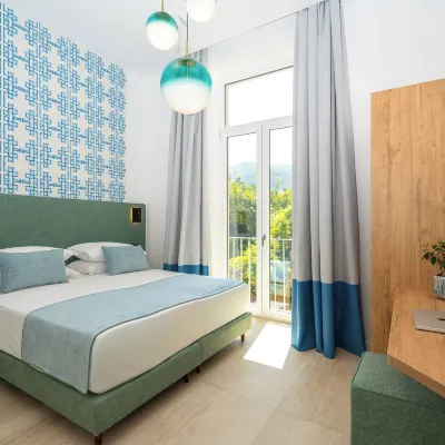 Domus Gualtieri 鄰近救世主海灘（Salvatore Beach）的酒店