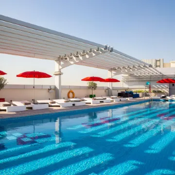 Park Inn by Radisson Dubai Motor City Отели рядом с достопримечательностью «Комплекс Дубай-Студио-Сити»