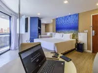 Mercure Fortaleza Meireles Hoteles cerca de Playa Mansa