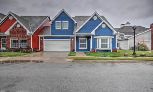 1 Block to Boat Ramp Monkey Island Home