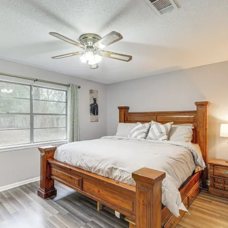 Beaumont Rental Home ~ 2 Mi to Gulf Terrace Park!