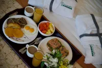 Toscana Inn Hotel - sarapan