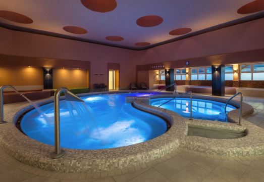 온천 스파 내부