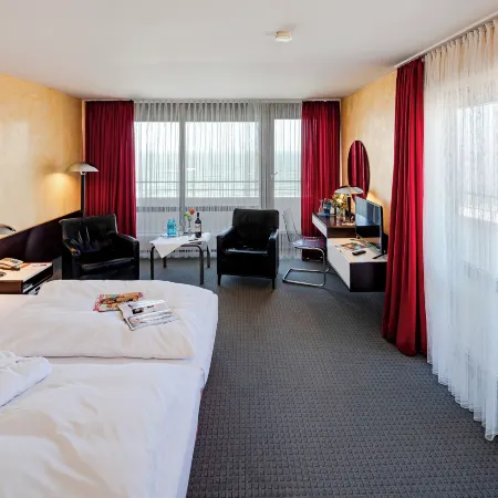 TOP CountryLine Hotel Roth am Strande