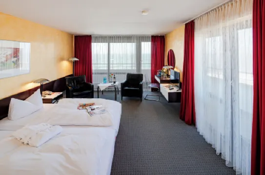 TOP CountryLine Hotel Roth am Strande