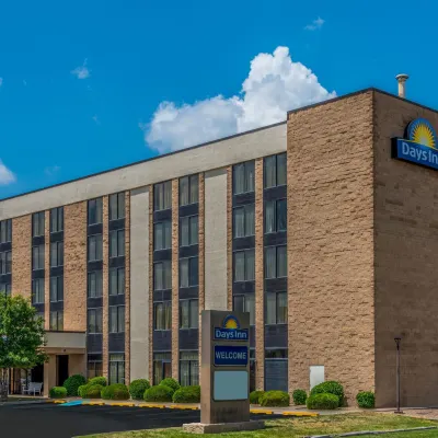 Days Inn by Wyndham Amarillo East Hotels near Bill's Backyard Classics