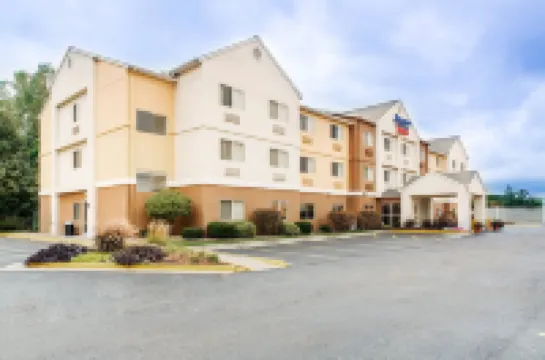Fairfield Inn & Suites Canton