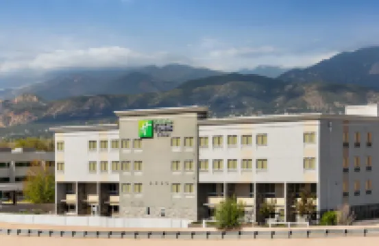 Holiday Inn Express & Suites COLORADO SPRINGS CENTRAL by IHG