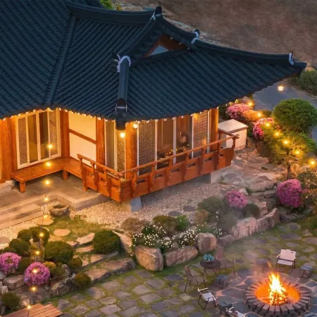 Yeosu Elon Pension