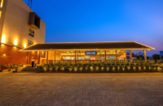 PRAMUKH HOTEL & RESTAURANT