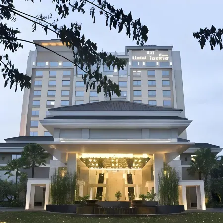Hotel Santika Premiere Slipi Jakarta Отели в г. Западная Джакарта
