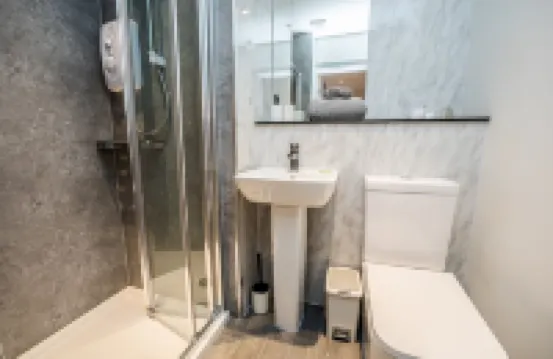 Exquisite Serviced Studio with Private Parking