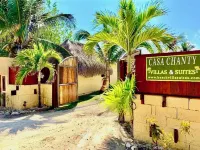Private Beachfront 3 Bdrs. Sleeps 7-8, Staff, Chef, Kayaks, Wi-Fi, Housekeeping