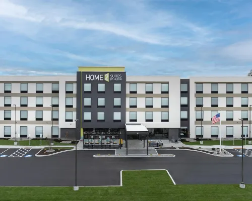 Home2 Suites by Hilton Syracuse Liverpool Airport Area Hotels in Salina