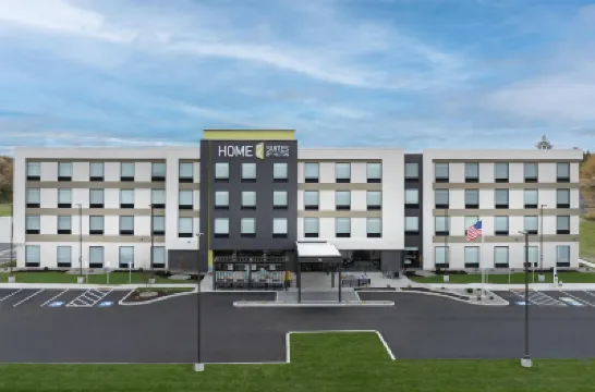 希爾頓惠庭套房酒店，錫拉丘茲利物浦機場區 薩利納酒店