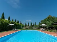 Apartment in Laterina with garden - Homestays