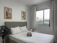 ستوديو لاجونا Hotels near مسرح ألفا