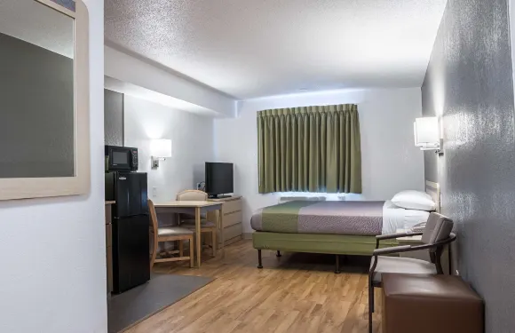 俄亥俄米亞斯堡 - 代頓 6 號開放式客房酒店