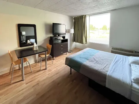 Studio 6 Suites Clarion, PA Hotels in Monroe Township