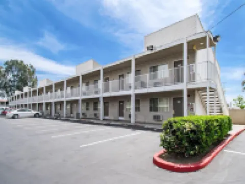 Studio 6 Cypress, CA Hotels in Cypress