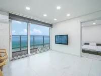Geoje Island C&Moon Pension โรงแรมใกล้สะพานเชื่อมปูซาน-เกาะเจ