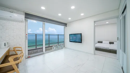 Geoje Island C&Moon Pension