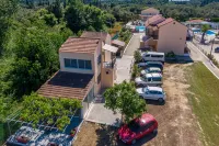 Saint Peter Bay Aparthotel - parking