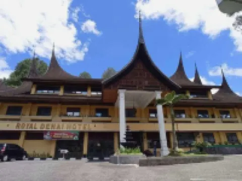 Royal Denai Hotel ブキティンギのホテル
