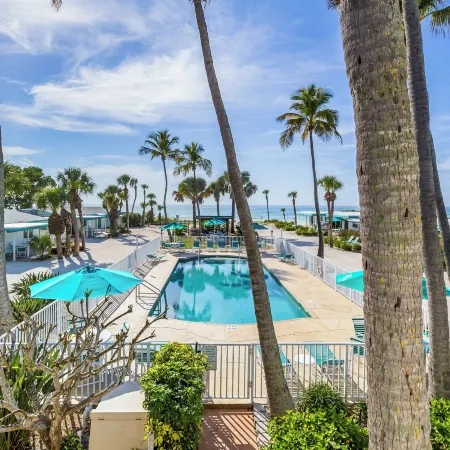 Sea Club I