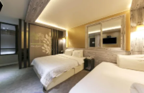 Two Heart Hotel Gimhae Waterpark