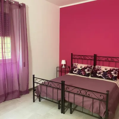 B&B Sole e Luna Hotels near Commercity