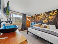 Green Acres Retreat Hotels in Deposit