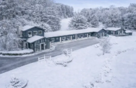 Lakelyn Lodge
