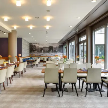 Novotel Erlangen Отели в г. Эрланген