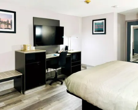 Quality Inn Raynham - Taunton Hotels in Raynham