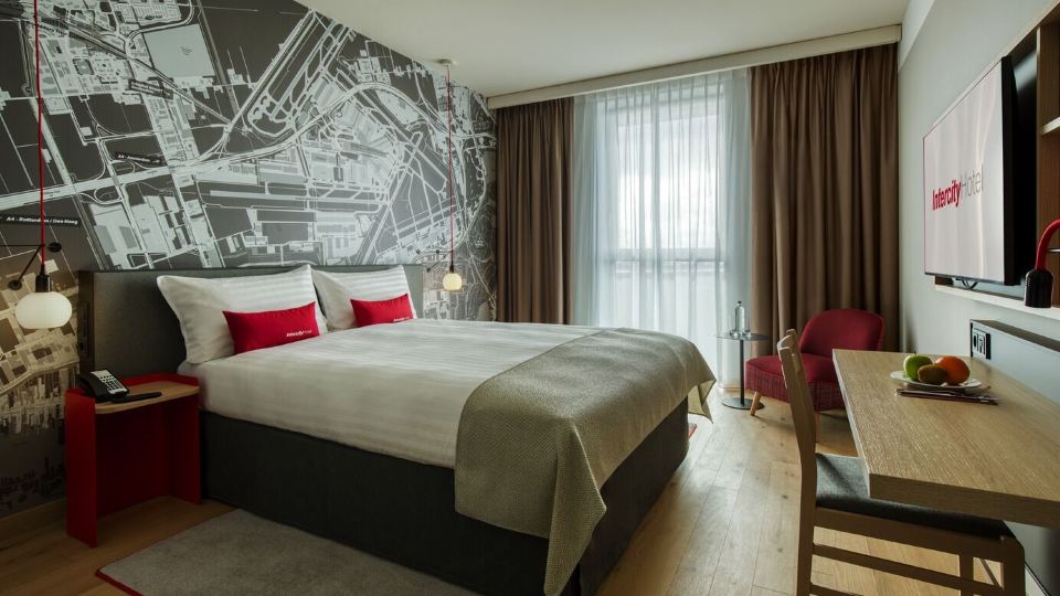 IntercityHotel Amsterdam Schiphol Airport