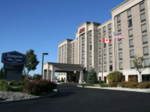 Hampton Inn and Suites by Hilton Windsor Hotels in Windsor