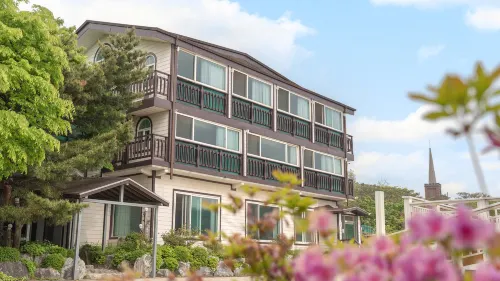 Ganghwa Nakjogaboineun Spa Pension