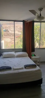 Secure building, walk to beach, near shops and mall