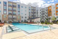Riviere 2BR Apartment Pet Friendly Oasis Sleeps 6 Close to Epic Universe Pool & Gym