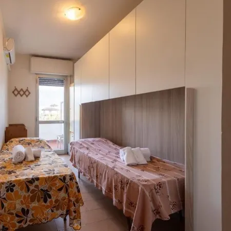 Claudia Flat - near the beach & parking