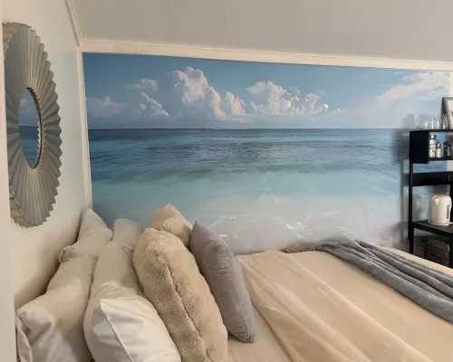 Oceanfront Studio Suite:Ocean Access, Boardwalk, Dock, BBQ, Kayaks & Crab Traps! Hotels in Sooke