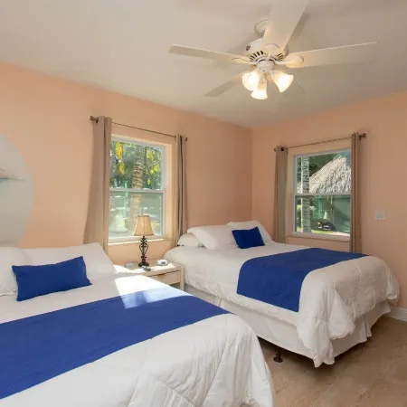 Sunset Cove Beach Resort