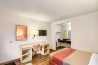 Motel 6 Everett, WA - South - Pet friendly